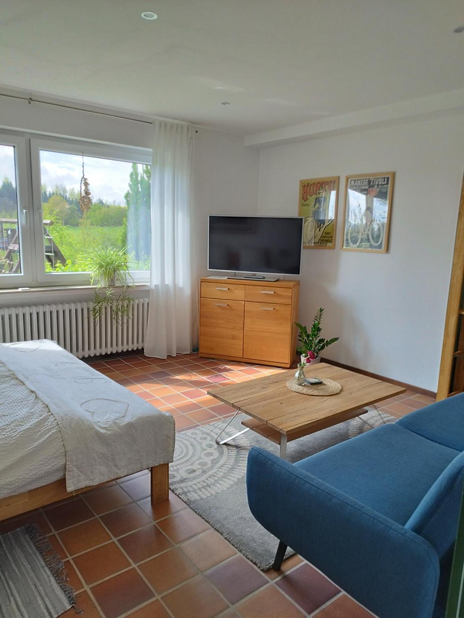 Moderne Ferienwohnung Mit Privatem Eingang - Rosa Kalletal Екстериор снимка